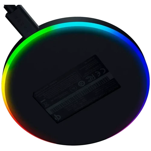 Зарядное устройство Razer Wireless Charger Chroma 10W Black (RC21-01600100-R371): Кабель в комплекте USB-C