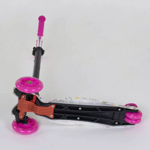 Самокат триколісний MAXI "Best Scooter" пластмасовий, трубка керма алюмінієва Pink / White / Black (74512): Тип коліс литі