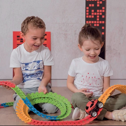 Набор дополнительных элементов к треку Smoby Флекстрим 72 эл. длина 172 см (180904)
