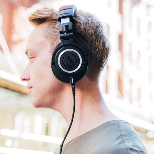 Наушники Audio-Technica ATH-M50X: Тип конструкции полноразмерные