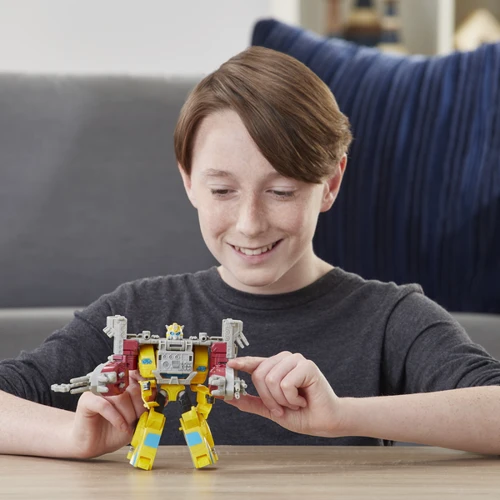 Transformers Hasbro Фигурка Трансформеры Кибервселенная Спарк Армор 18см TRA Cyberverse Spark Armor Bumblebee E4220_E4329 фото 6