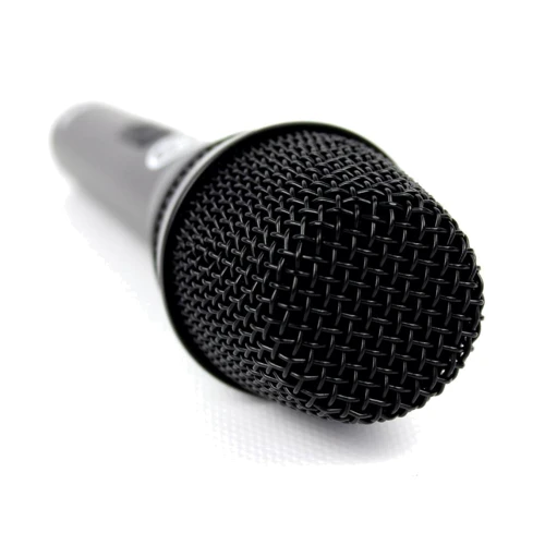 Вокальный микрофон AKG Perception P5 S (225123): Разъем XLR