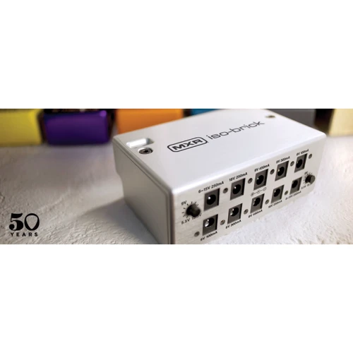 Блок питания для гитарных педалей Блок питанияDUNLOP M238 MXR ISO BRICK фото 2