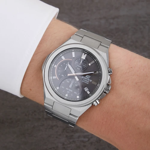 Наручний годинник Casio EFB-700D-8AVUEF: Стиль Спортивный