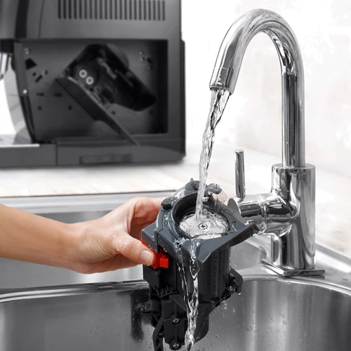 Кофеварка DeLonghi ECAM 13.123 B: Давление, бар 15