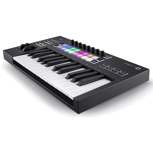 MIDI клавиатура Novation LaunchKey 25 MK3: Размер клавиш Полноразмерные