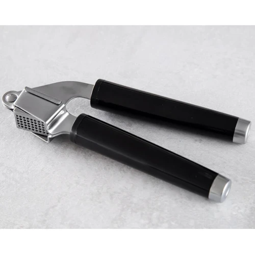 Пресс для чеснока KitchenAid Classic 19 см черный (KCG132OHOBE)