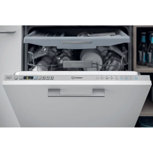 Вбудовувана посудомийна машина Indesit DIO 3T131 A FE: Розміри 82x59.8x55.5 см (ВxШxГ)