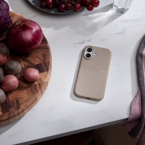 Чехол для iPhone Beats iPhone 17 Rugged Case with MagSafe and Camera Control - Alpine Gray (MGK04)
