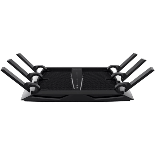 Маршрутизатор Wi-Fi Netgear (R8000-100NAS): Максимальная скорость 600 + 1300 + 1300 МБ/с