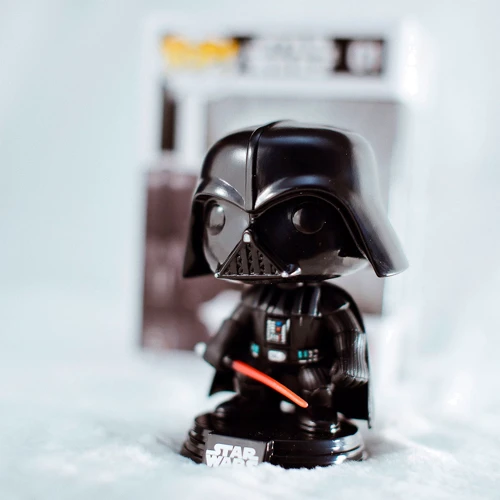 Ігрова фігурка FUNKO POP! серії Зоряні війни Дарт Вейдер зі світловим мечем (2300): Стать унісекс