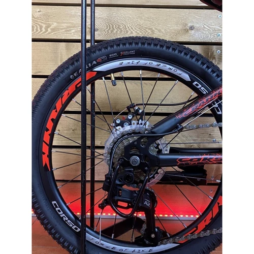 Спортивный велосипед Corso Crank 20’’ красный (CR-20820): Амортизация одноподвесный