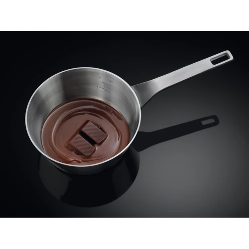 Варочная поверхность электрическая Electrolux EHH96240IK: Рабочая поверхность стеклокерамика