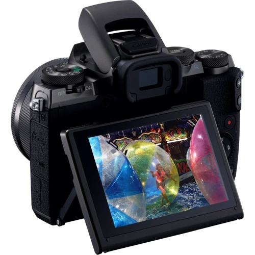 Canon EOS M5 kit (18-150mm) IS STM Black UA: Тип матрицы CMOS