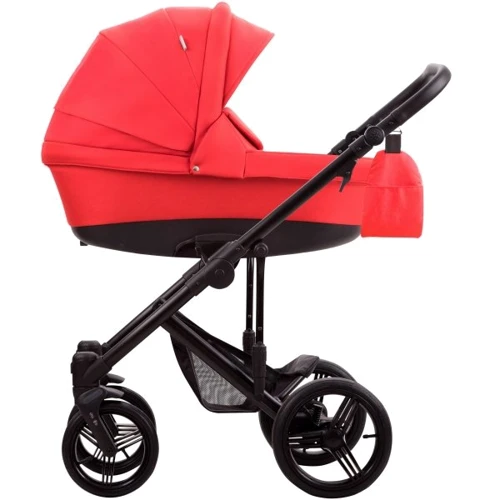 Детская коляска 2 в 1 Bebetto Magnum Lux 04 red black frame