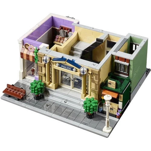 Блочный конструктор LEGO Creator Expert полицейский участок (10278) фото 6