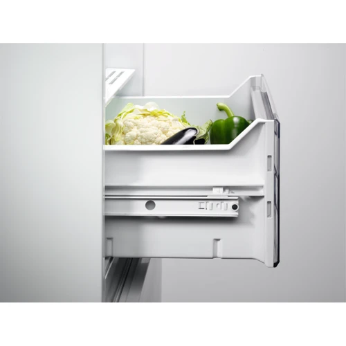 Встраиваемый холодильник Electrolux ENN3074EFW: Объем морозильной камеры, л 60