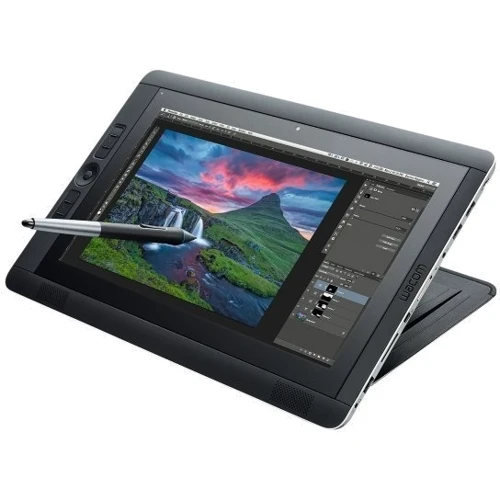 Графический планшет Wacom Cintiq Companion 2 512 GB (DTH-W1310H): Рабочая поверхность 13,3 дюйма (33,8 см)