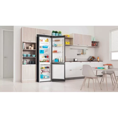 Холодильник Indesit ITI 5201 S: Об'єм холодильної камери, л 247