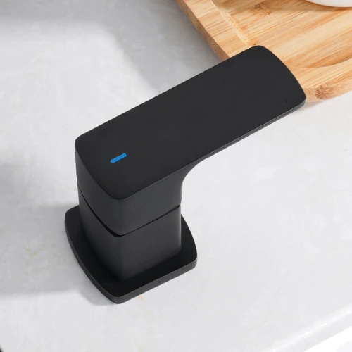 Смеситель для раковины Lefton Widespread 2-handle Bathroom Faucet with Temperature Display-BFWS2402 Matt Black: Материал Латунь