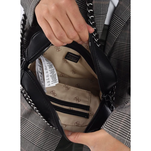 Женская сумка кросс боди Guess Khatia Camera Bag черная (HWQM8381140-BLA): Страна производитель Вьетнам