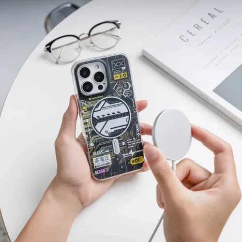 Чехол для iPhone Switcheasy Artist M 3D Patterned Shockproof Case Cyber (SPH67P020CY24) for iPhone 16 Pro Max: Цвет рисунок