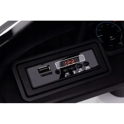 Дитячий електромобіль Bambi Racer Audi Audi e-tron GT білий (M 4938EBLR-1): Максимальна швидкість, км/год 5