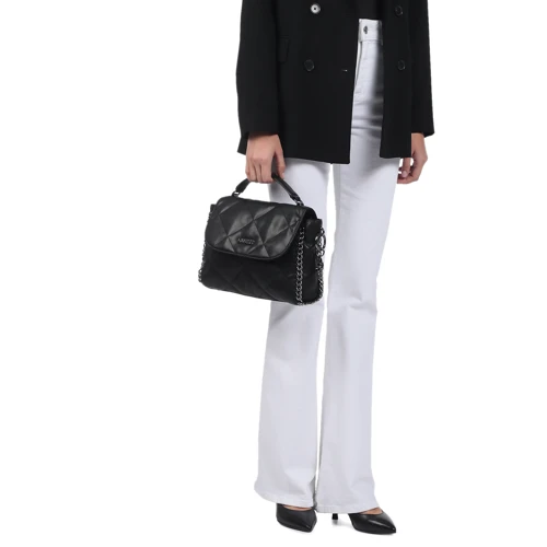 Женская сумка-сэтчел Guess Khatia Top Handle Flap черная (HWQM8381200-BLA): Пол Женский