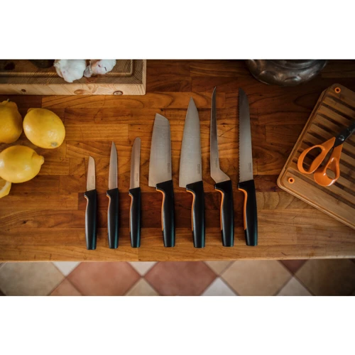 Нож Fiskars FF для томатов 12 см (1057543): Лезвие нержавеющая сталь