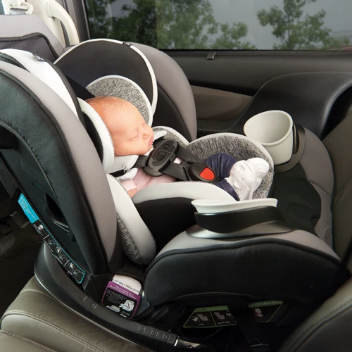 Автокресло Evenflo EveryStage LX (мех) - MIra (группа от 1,8 до 54,4 кг): Крепление Isofix есть