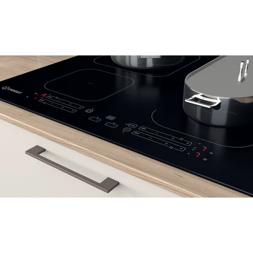 Варильна поверхня електрична Indesit IB65B60NE: Індукційних конфорок 4