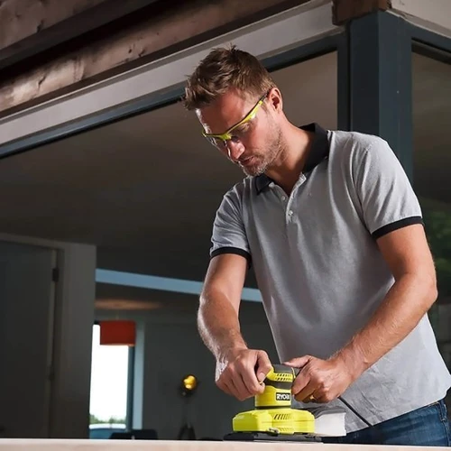 Шлифмашина вибрационная Ryobi (RSS200-G): Потребляемая мощность 200 Вт