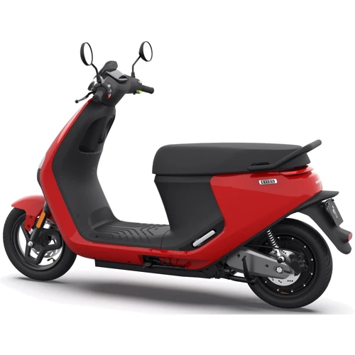 Электроскутер Segway-Ninebot E110S, Red: Особенности С багажником, Грузовой, Двухместный, С сиденьем, С рулем, С большим запасом хода