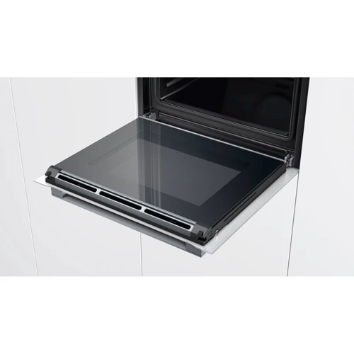 Духовой шкаф электрический Bosch HBG676EW1: Количество стекол дверцы 3
