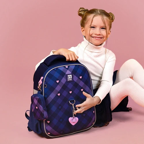 Рюкзак Kite Education каркасный 555 Check and Hearts (K24-555S-1): Тип Для первоклассников