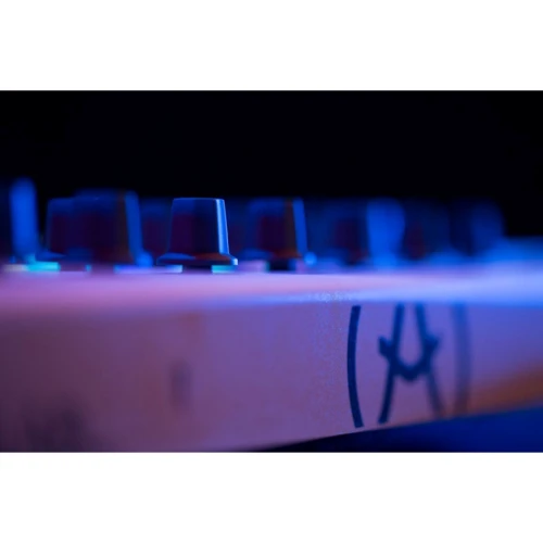 MIDI-клавиатура Arturia MiniLab MKII (White): Питание От USB порта