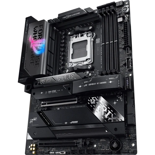 ASUS ROG STRIX X870E-E GAMING WIFI UA: Разъемы на задней панели USB 3.2 Gen 2, USB Type-C, Ethernet RJ-45, S/PDIF (Оптический), HDMI