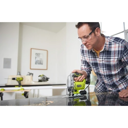 Електролобзик Ryobi RJS750-G: Клас побутовий