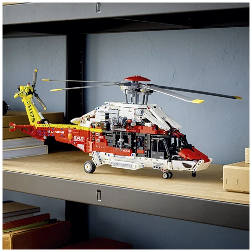 Конструктор LEGO Technic Рятувальний вертоліт Airbus H175 (42145) фото 7
