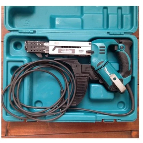 Шуруповерт сетевой Makita 6842: Тип инструмента безударный