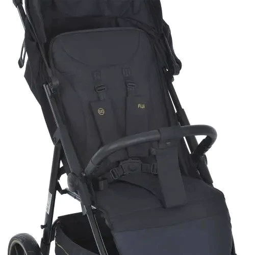 Прогулочная коляска El Camino FIJI Black Matt (ME 1113 Black Matt): Материал колес EVA
