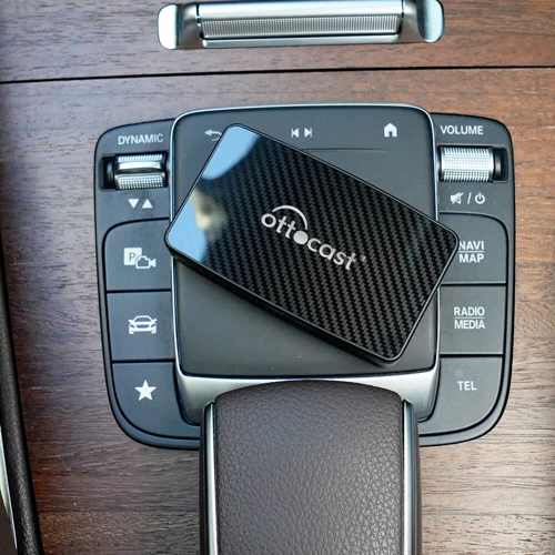 Адаптер Ottocast Play2Video Wireless CarPlay/ Android Auto All-in-one Adapter фото 5