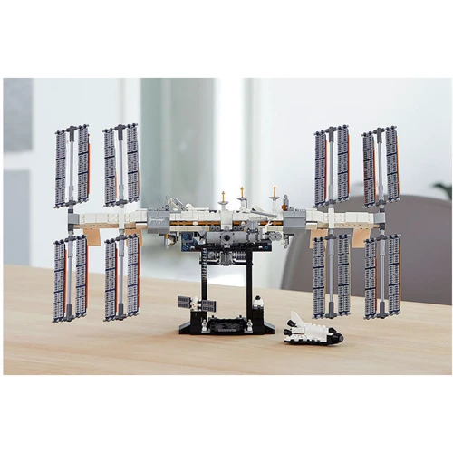 LEGO Ideas Международная Космическая Станция (21321): Количество деталей, шт. 864