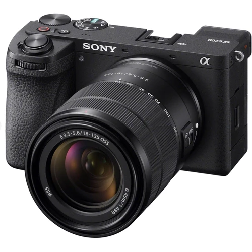 Sony Alpha A6700 kit (18-135mm) (ILCE6700MB.CEC): Размер матрицы 23.5x15.6 мм