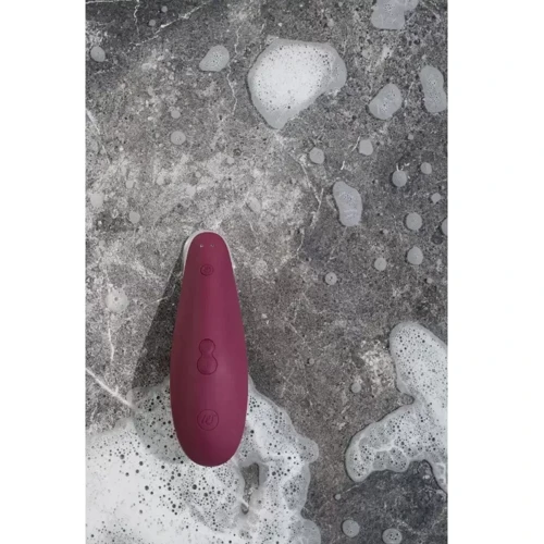 Вакуумный клиторальный стимулятор Womanizer Classic 2 Bordeaux