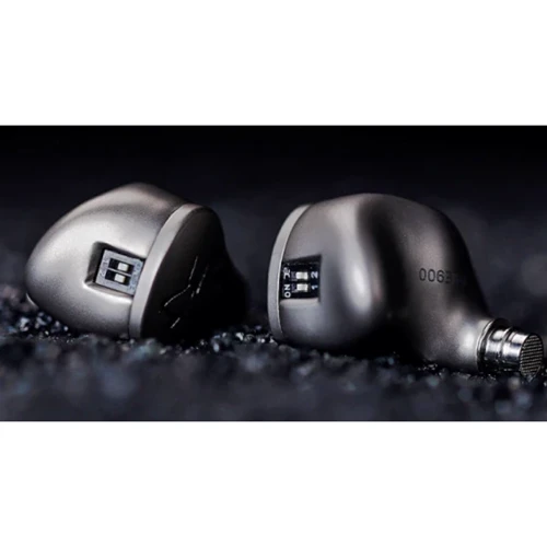 Наушники Shanling ME900 Titanium: Чувствительность (дБ) 108
