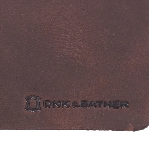 Мужской зажим для денег DNK Leather коричневый (DNK-Spring-clamp-plus-F): Формат кошелька Вертикальный