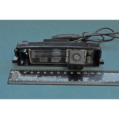 Камера заднього виду Toyota Rav4 (SPD-06) (UGO Digital) 2005-2012: Підключення проводове