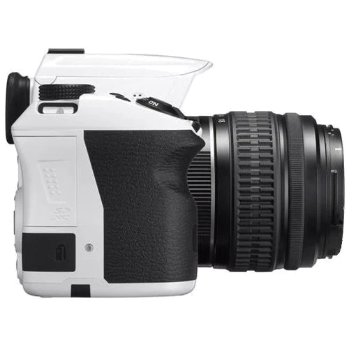 Pentax K-30 Kit (DA L 18-55mm) White: Підтримка карт пам'яті SD (SDHC, SDXC)