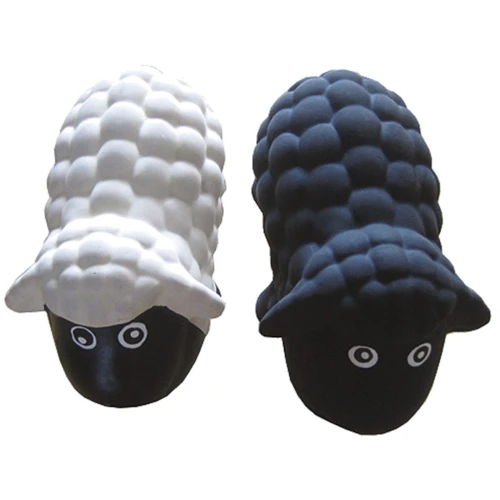 Игрушка для собак TATRAPET Toys Fan Овца латексная с пищалкой 17.5 см в ассортименте (487.52)